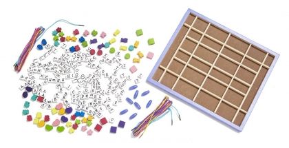 melissa & doug, комплект дървени мъниста за нанизване, цветни, мъниста, дървени, бижута, букви, буквички, нанизване, мъниста за нанизване, създай бижута, бижута, игра, игри, играчка, играчки