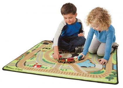 melissa & doug, килимче за игра, килим, килимче, влакова композиция, релси, влак, вагони, игра, игри, играчка, играчки