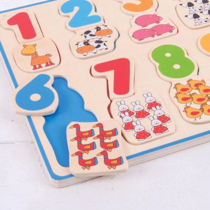 Bigjigs - Дървен пъзел с числа и животни от фермата - образователна игра